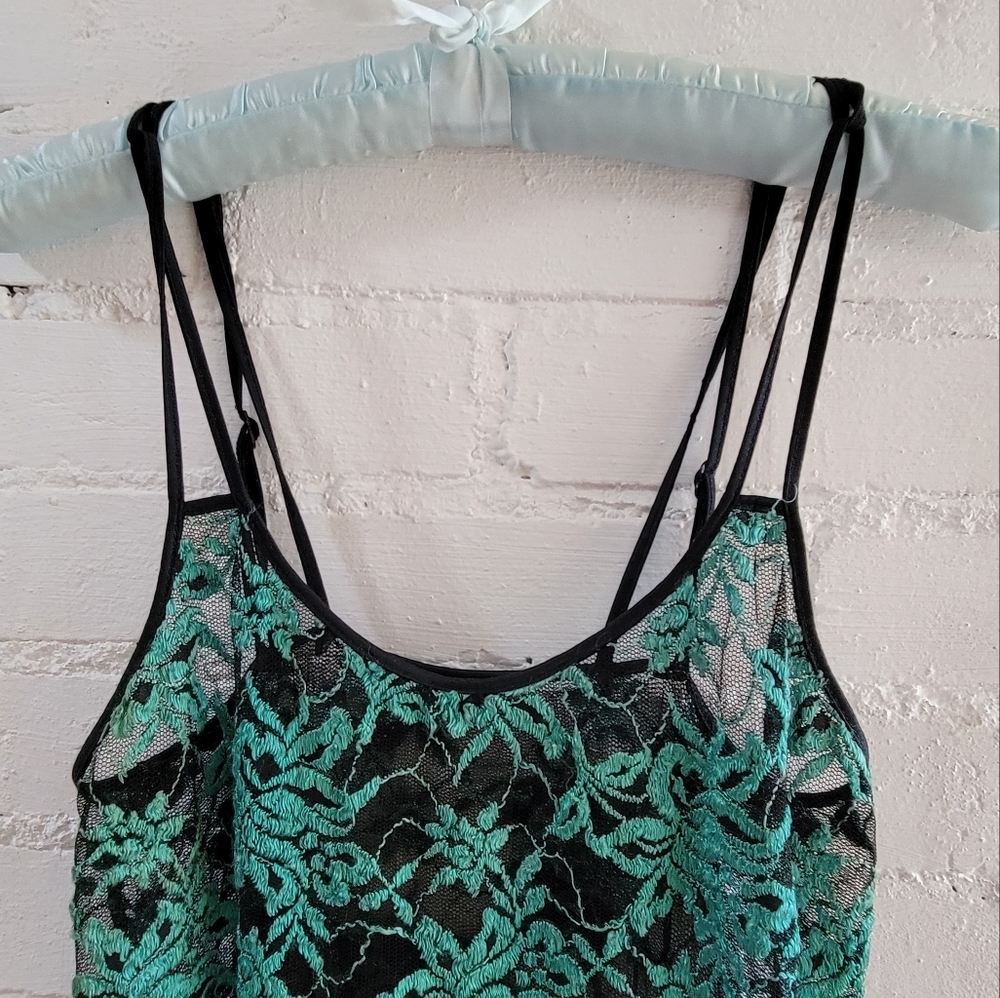 Mesh green floral, sleeveless top